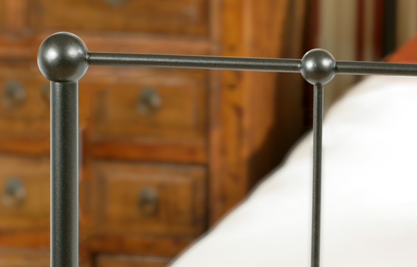 Lloyd bed wrought iron post detail