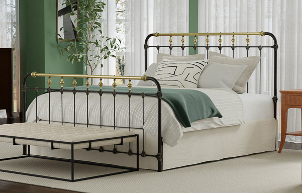 Boston King High Foot Bed in Black Iron Silver with Antique Brass