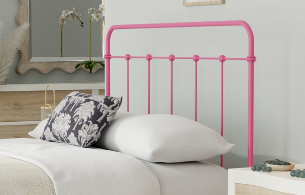 Cottage Dreamy Pink headboard detail
