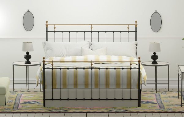 Charleston King Straight Foot Bed Wrought with Antique Brass.
