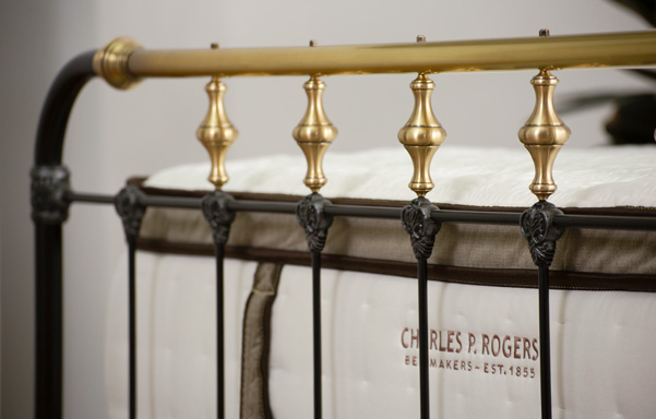 Boston Bed Footboard detail