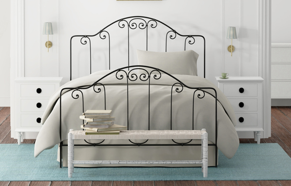 Breton Queen High Foot Bed in Antique Black