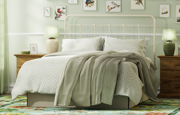 Cottage Open Foot Bed in antique white