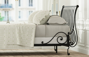 Paris Open Foot Bed in antique black