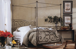 Florentine canopy bed – high footboard