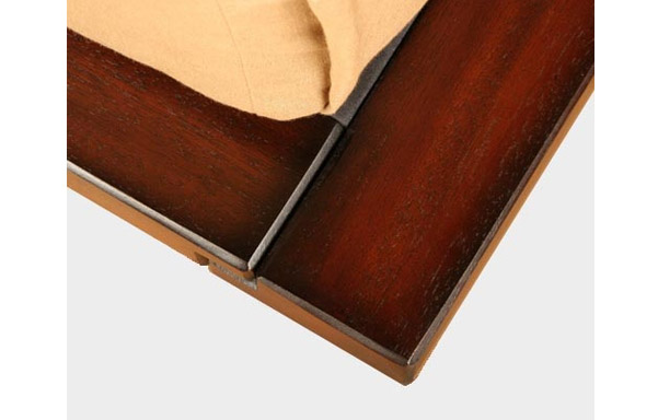 Solide platform bed – tiger mahogany finish detail