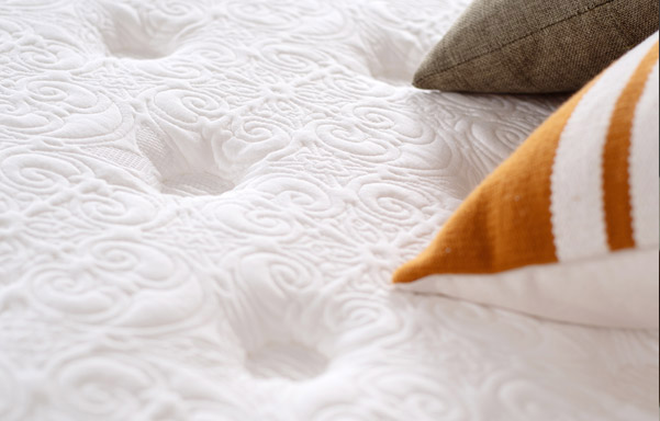 Powercore Estate mattress cover quilt